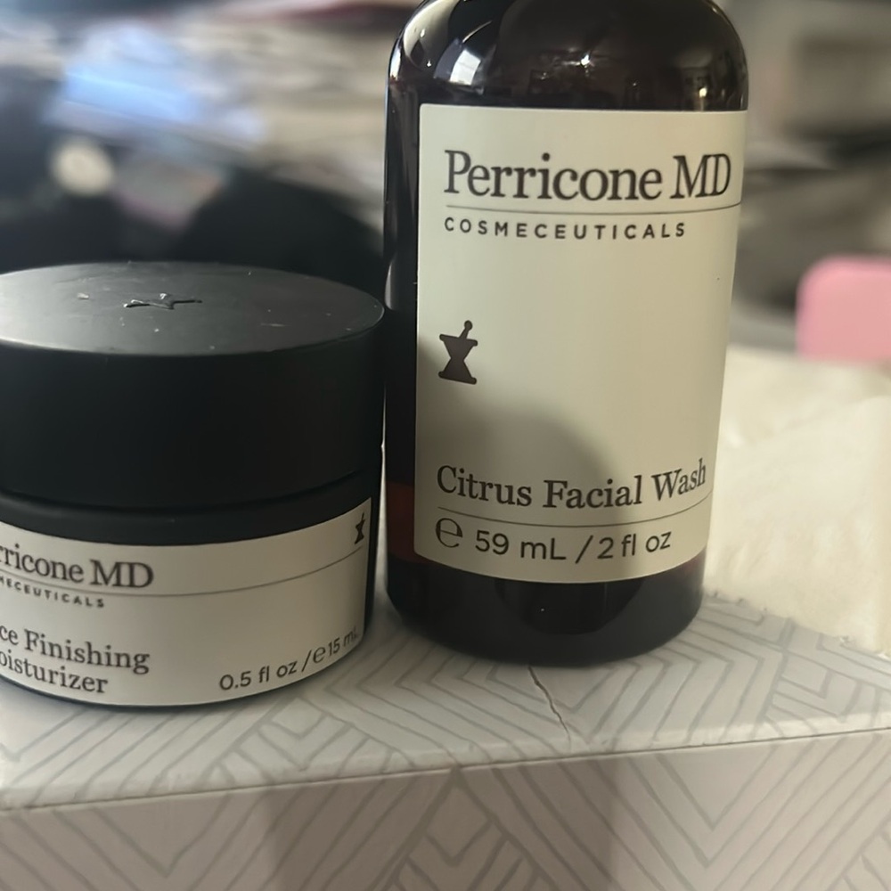 Perricone MD Face Moisturizer and Facial Wash Set